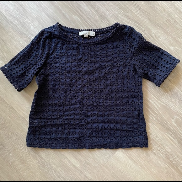 Boxy Lace Pattern Overlay Tee - Picture 2 of 7